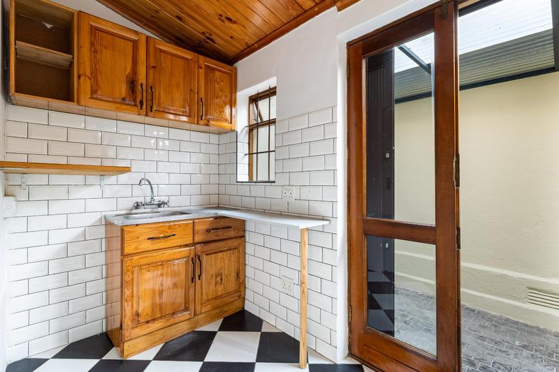 5 Bedroom Property for Sale in Observatory Western Cape